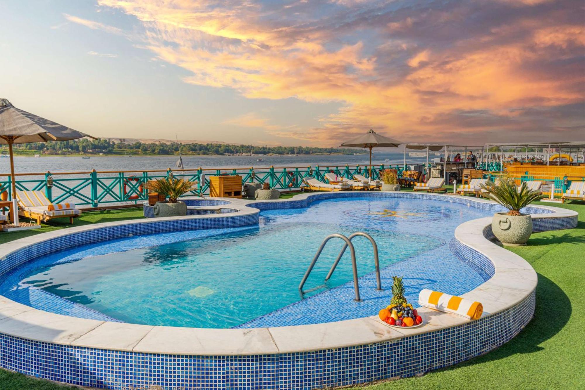 Sonesta Moon Goddess Cruise - From Aswan To Luxor - 03 & 07 Nights Every Friday Exterior foto